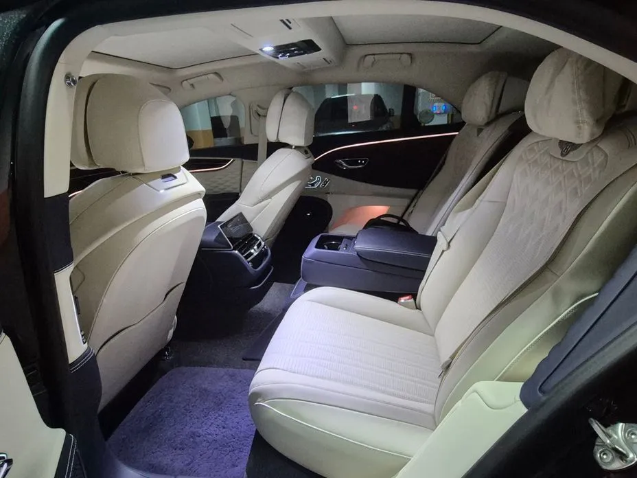 Bentley Flying Spur — фото 6