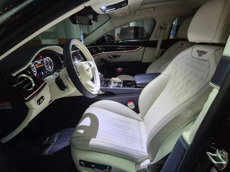Bentley Flying Spur — фото 5