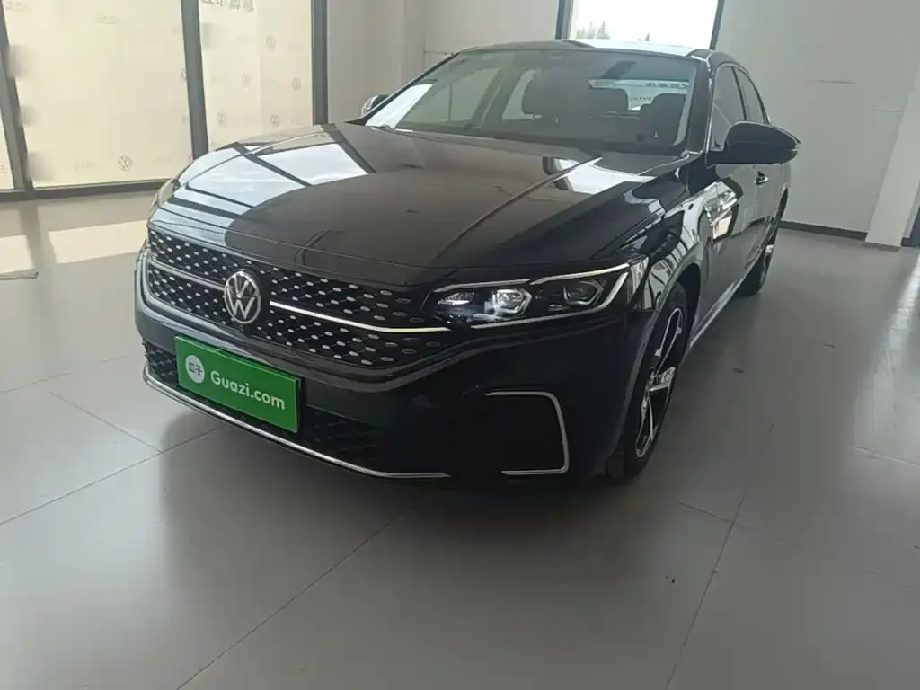Volkswagen Passat — фото 5