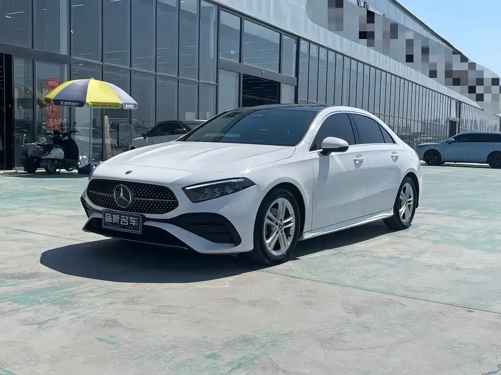 Mercedes-Benz A-Class — фото 1
