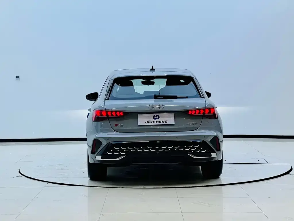 Audi A3 — фото 3