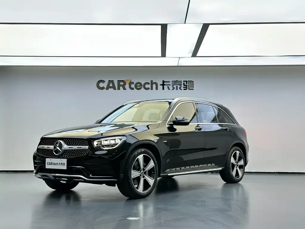 Mercedes-Benz GLC — фото 1