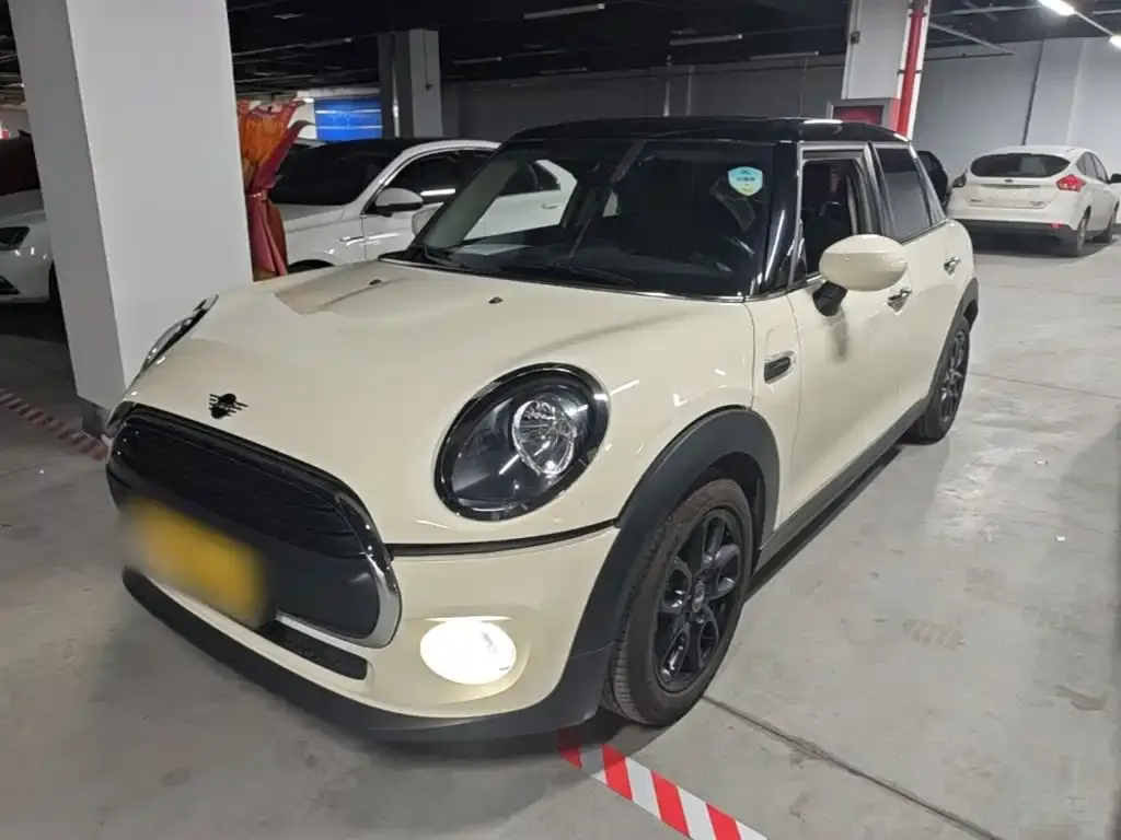 MINI Cooper (3-door) — фото 1