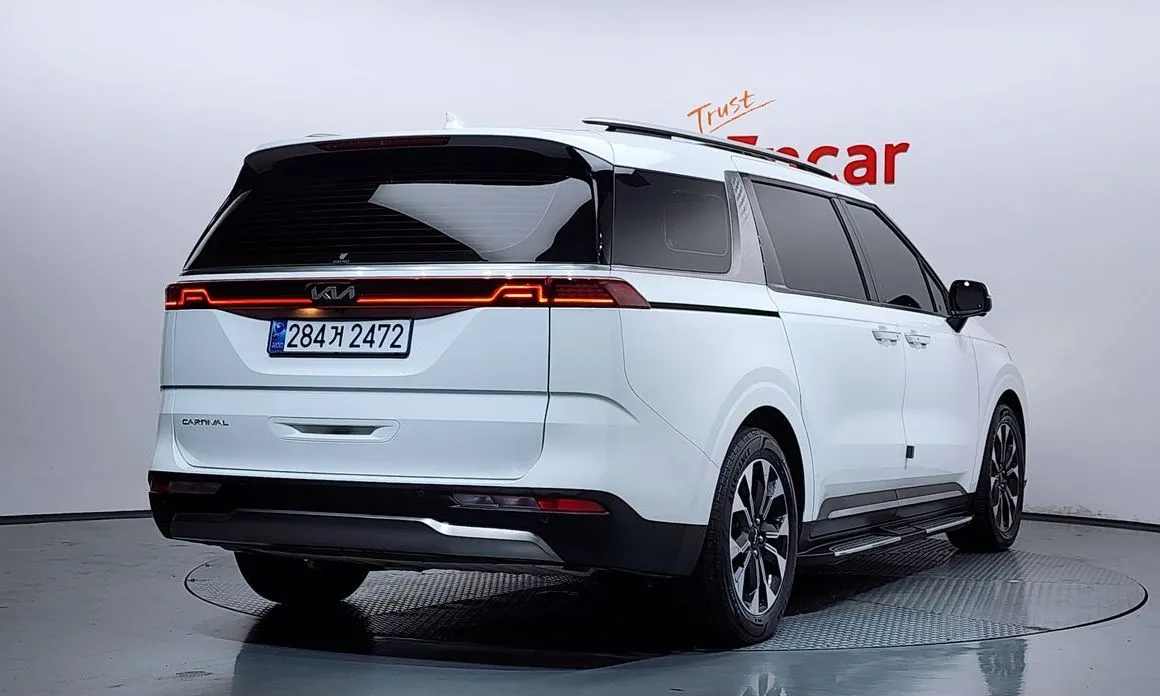 Kia Carnival — фото 3