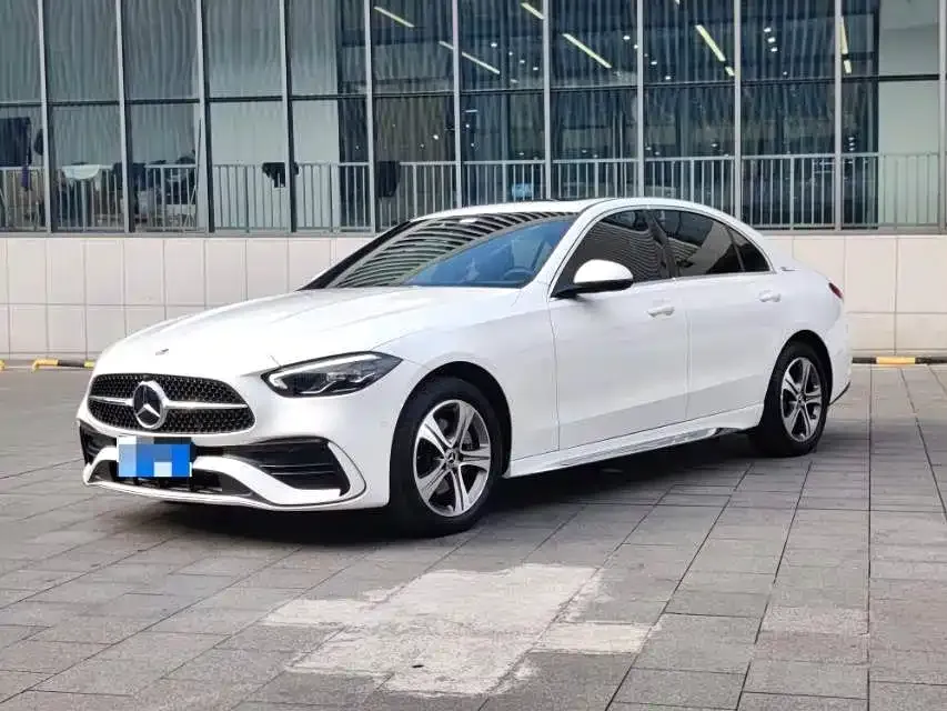 Mercedes-Benz C-Class — фото 1