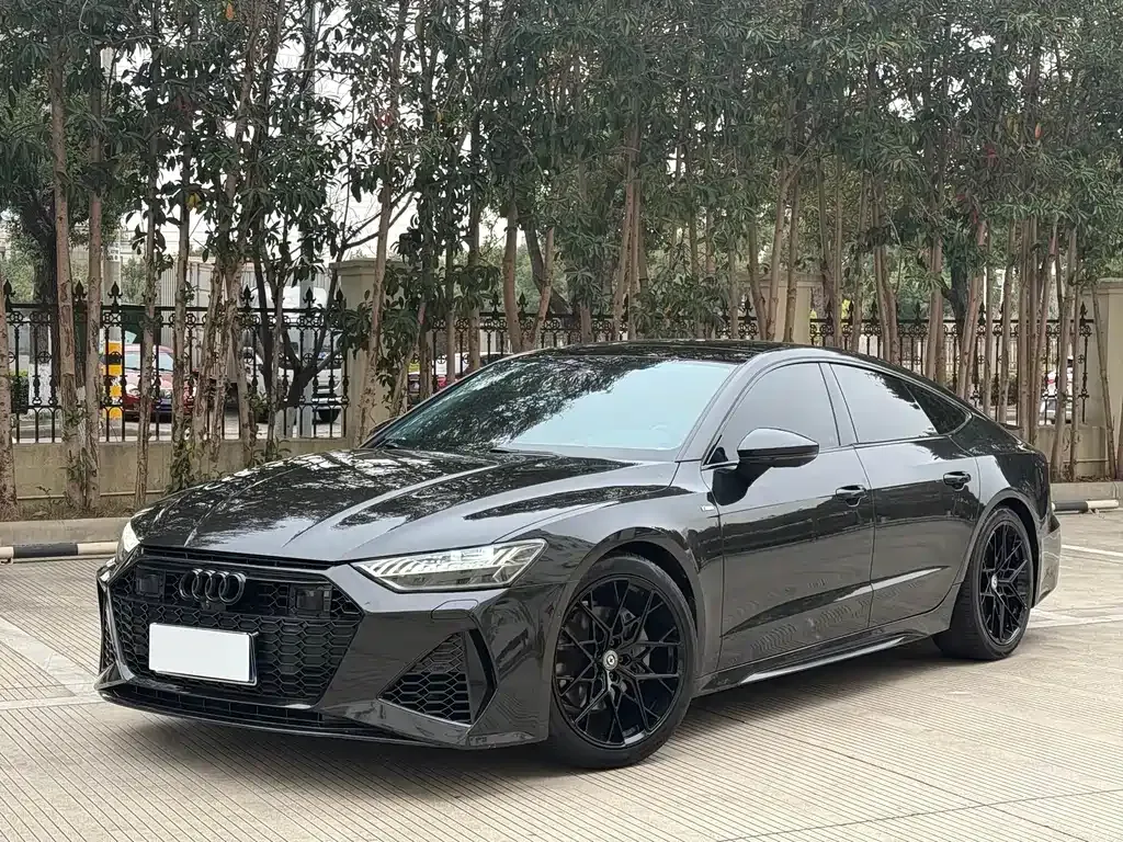 Audi A7 — фото 1