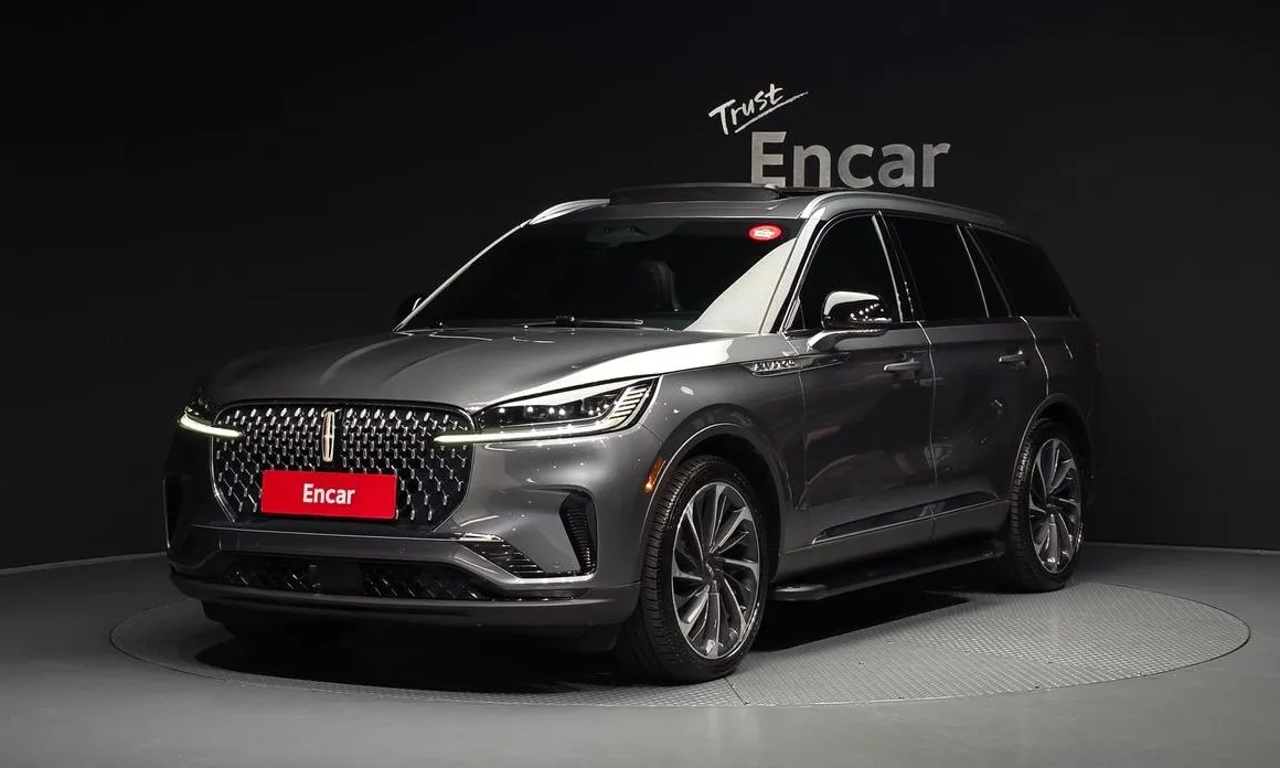 Lincoln Aviator — фото 1