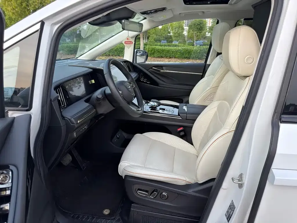 GAC Motor Trumpchi E9 — фото 6