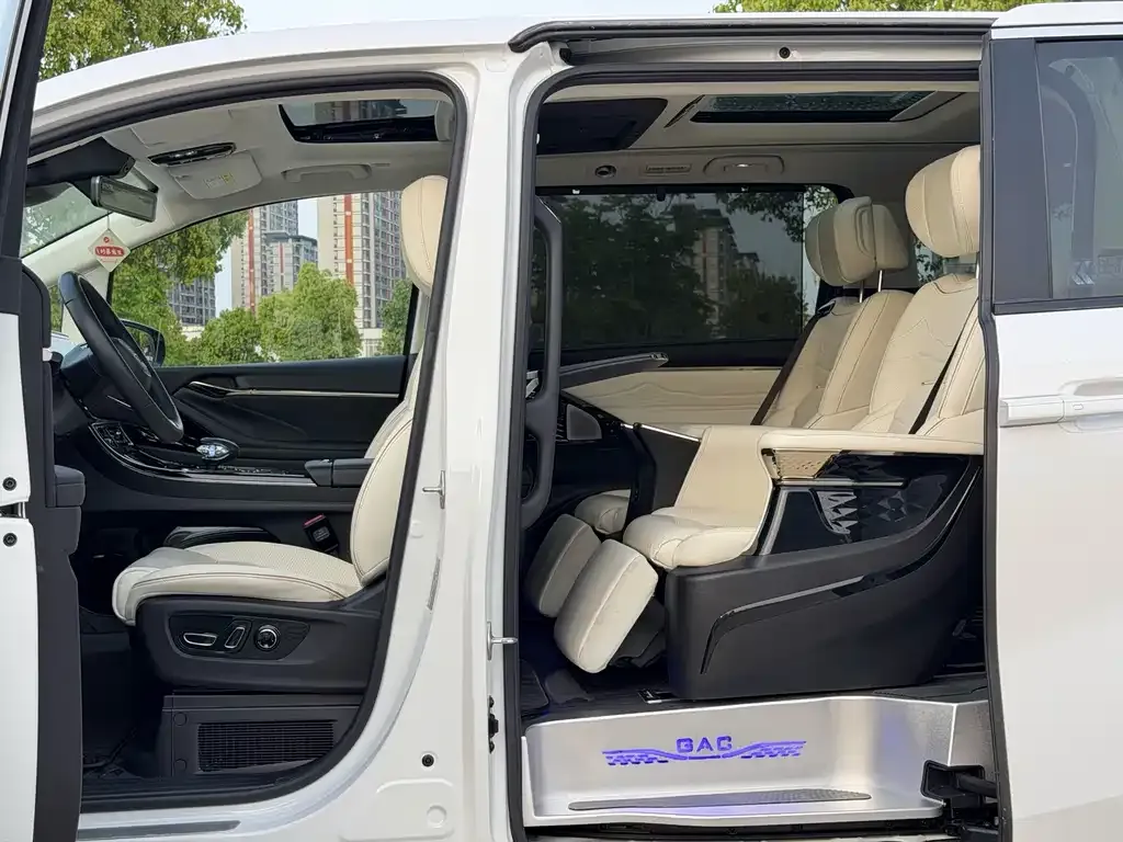GAC Motor Trumpchi E9 — фото 9