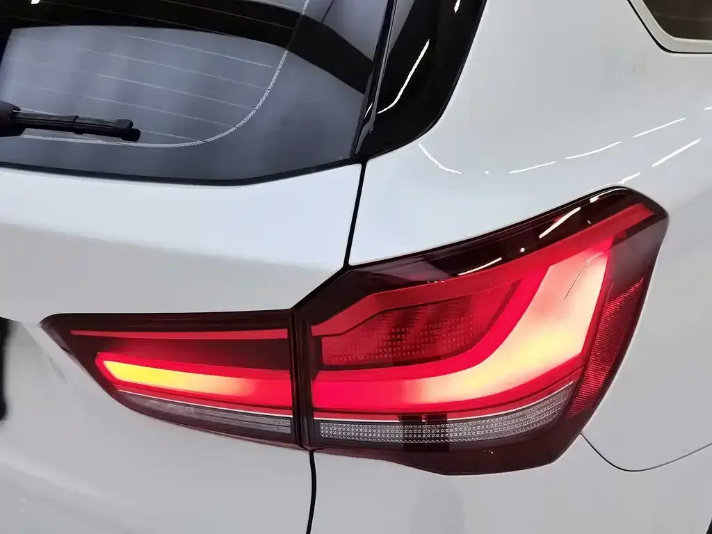 BMW X1 — фото 7