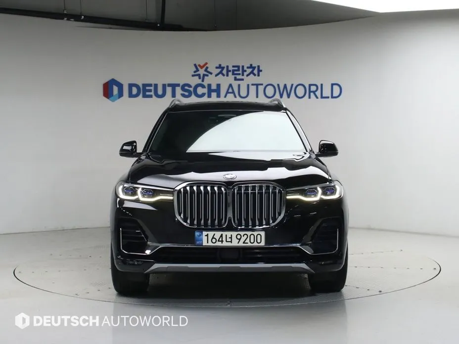 BMW X7 — фото 9