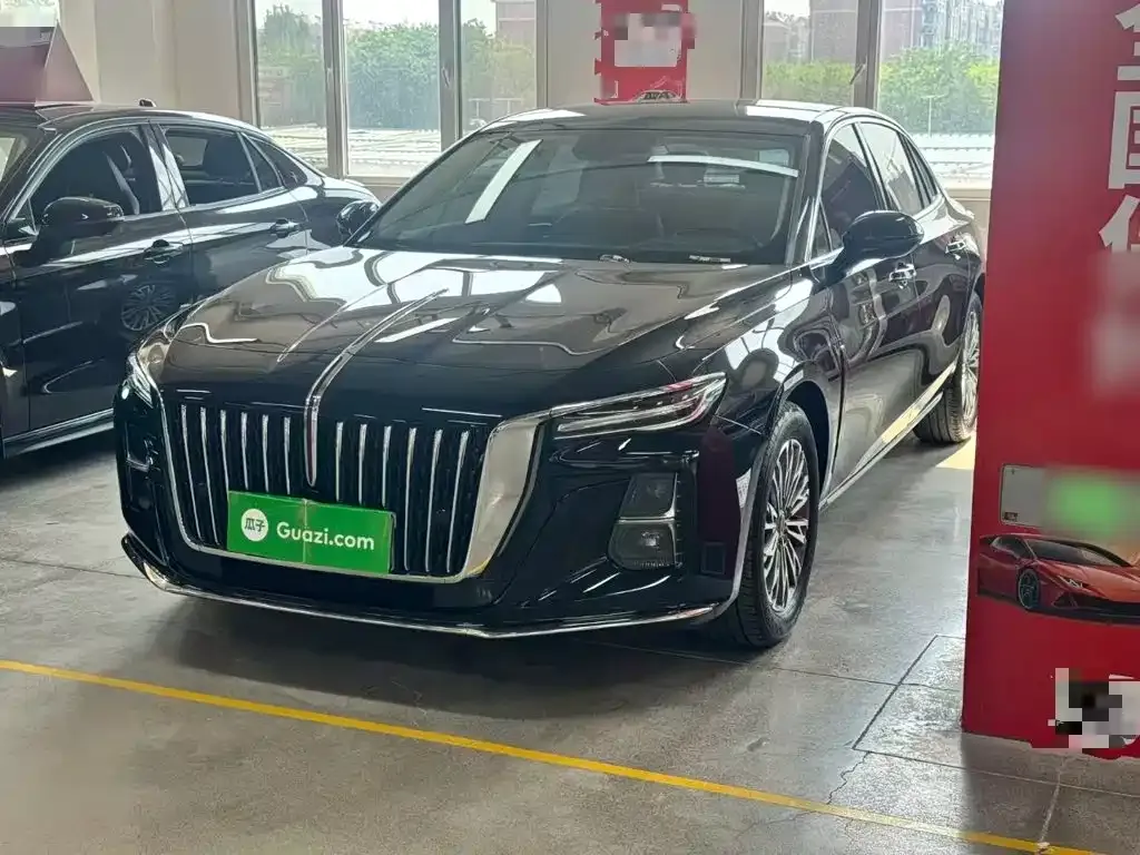 Hongqi H5 — фото 1