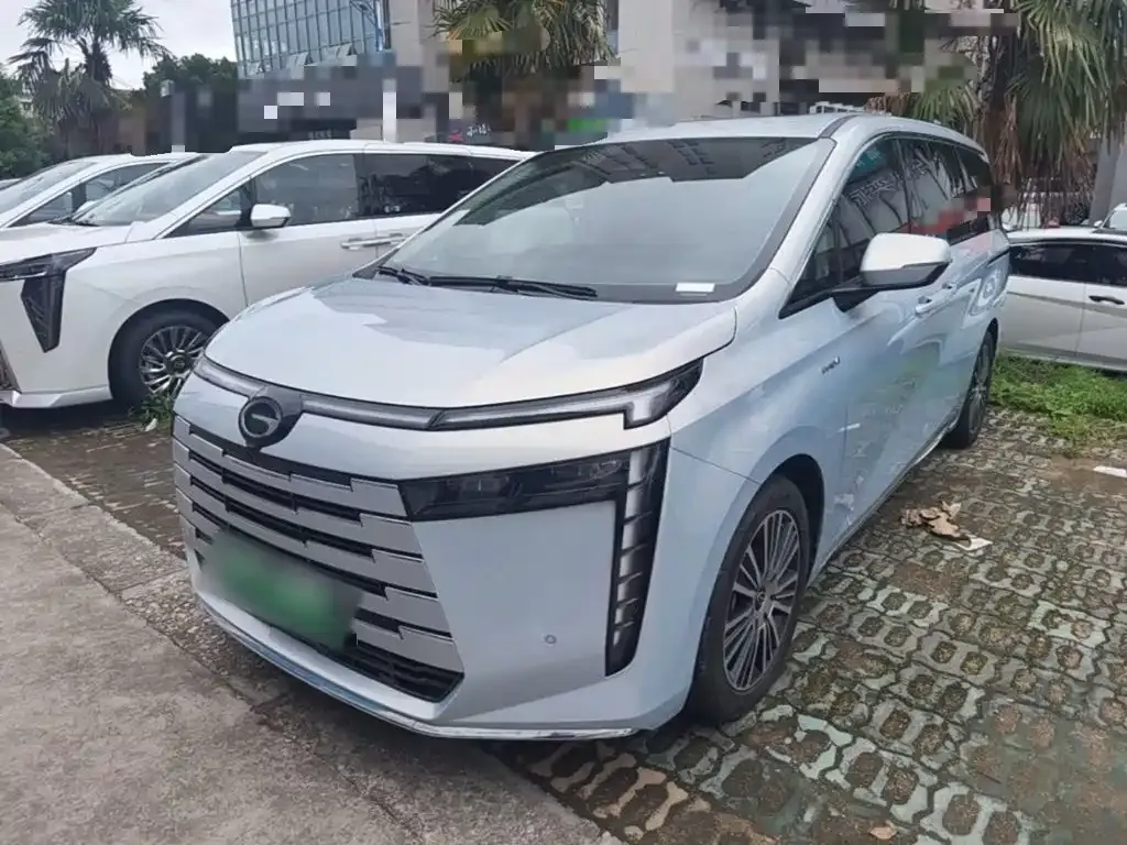 GAC Motor 传祺E8 PHEV — фото 6