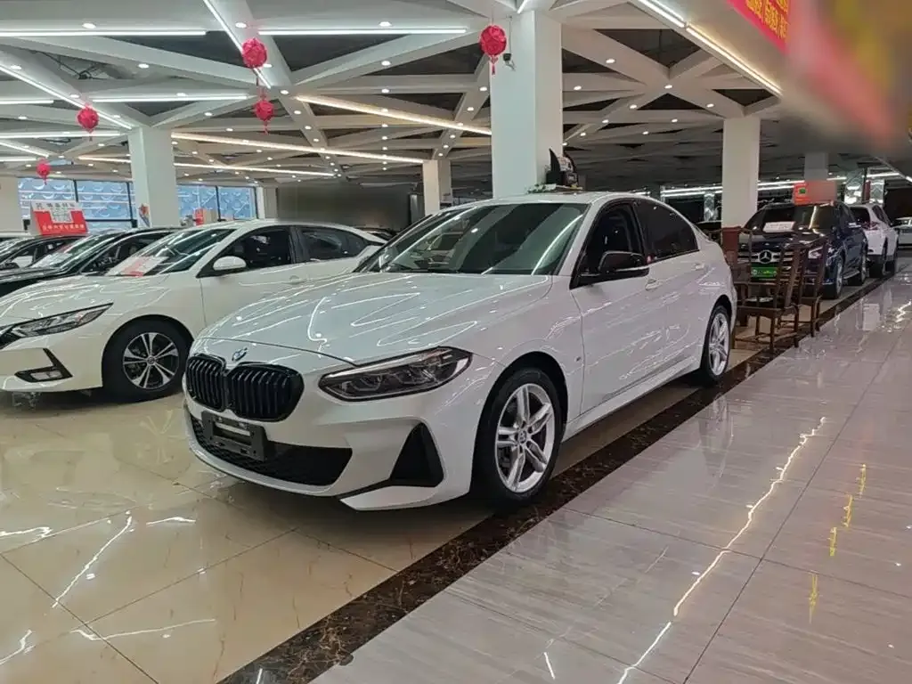 BMW 1 Series — фото 1