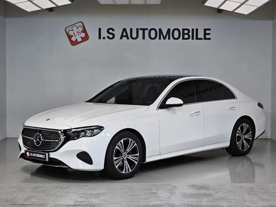 Mercedes-Benz E-Class — фото 1
