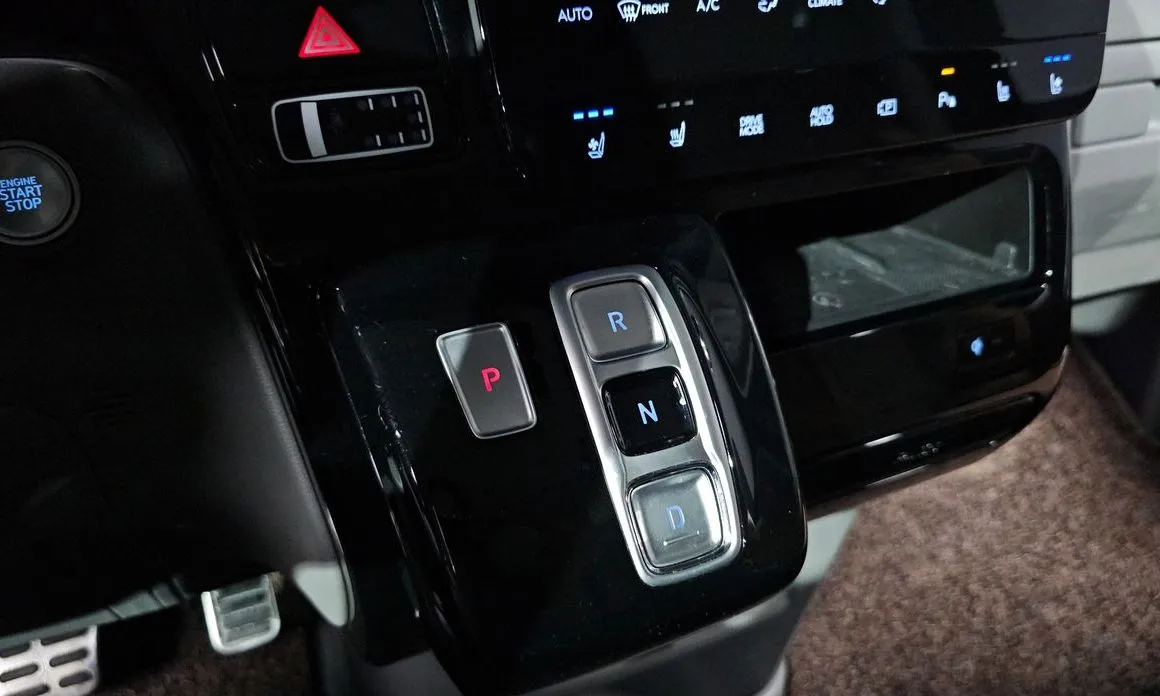 Hyundai Staria — фото 9