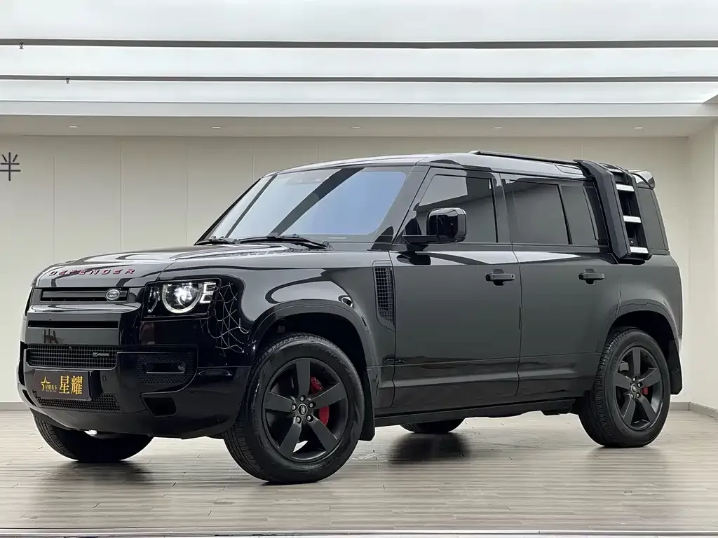 Land Rover Defender — фото 1