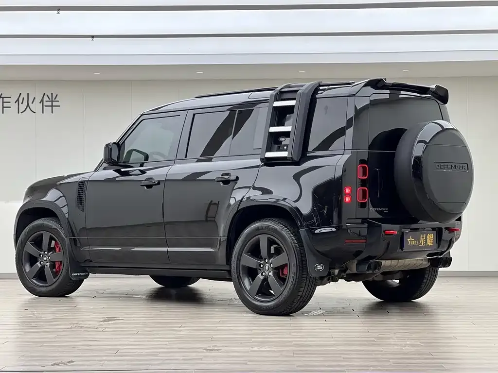 Land Rover Defender — фото 9