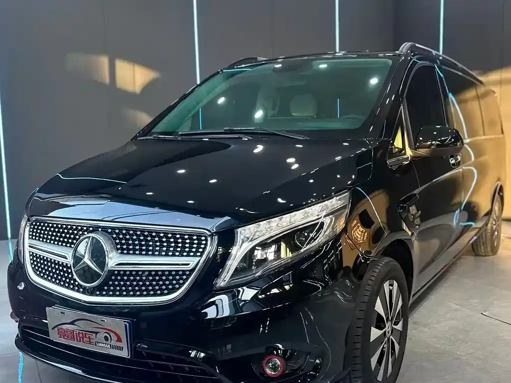 Mercedes-Benz Vito — фото 1