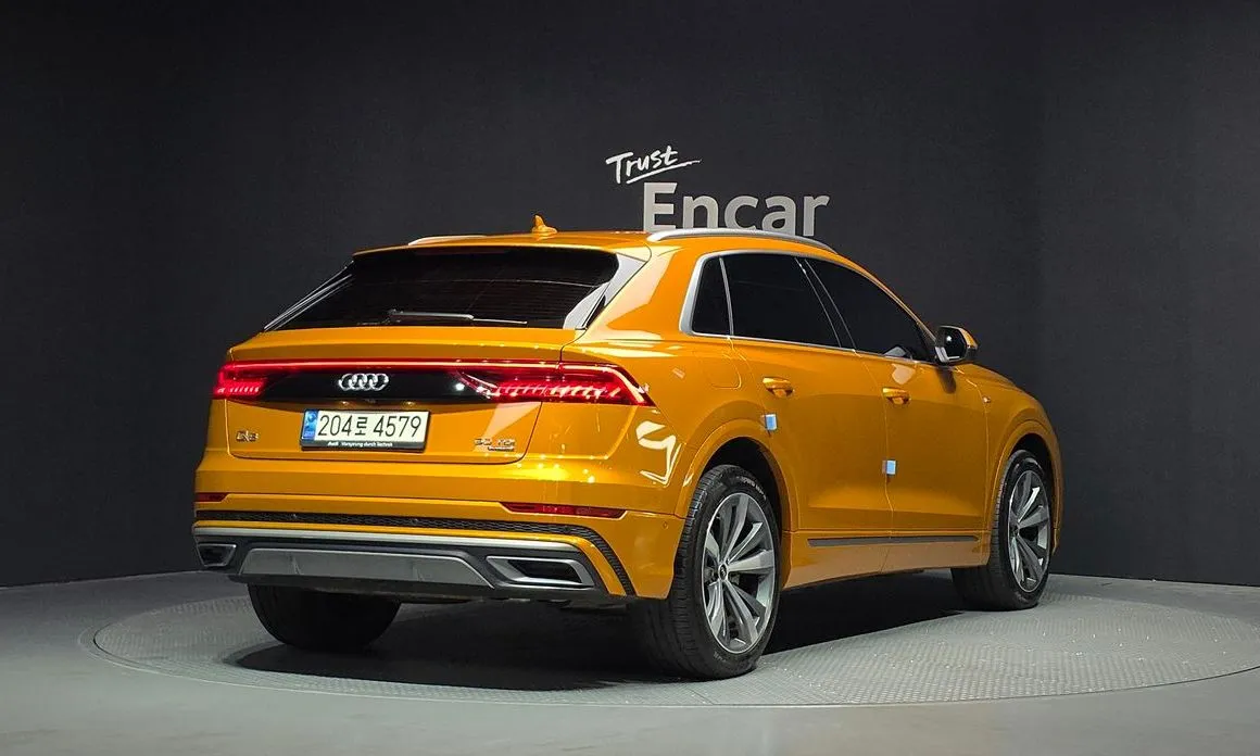 Audi Q8 — фото 2