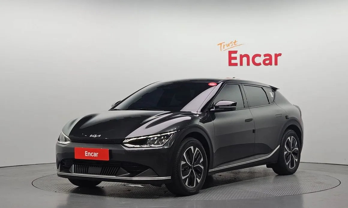 Kia EV6 — фото 1
