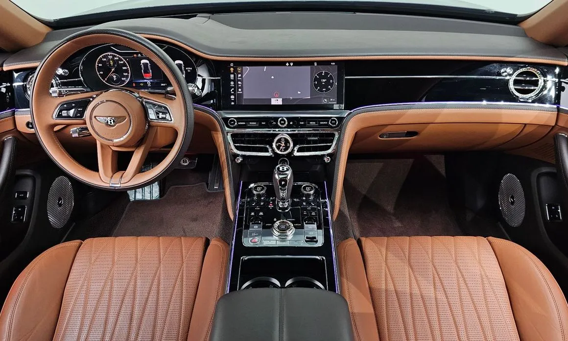 Bentley Flying Spur — фото 9
