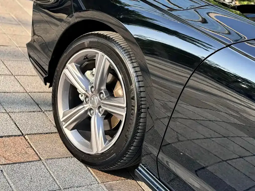 Honda Accord — фото 8