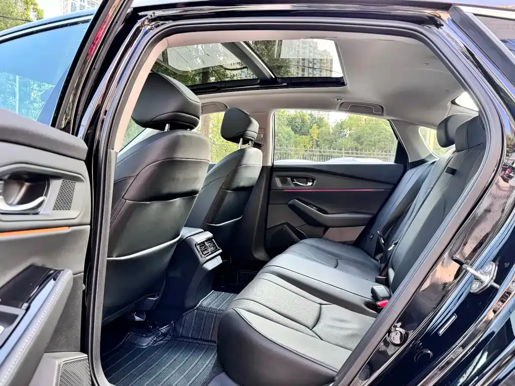 Honda Accord — фото 5