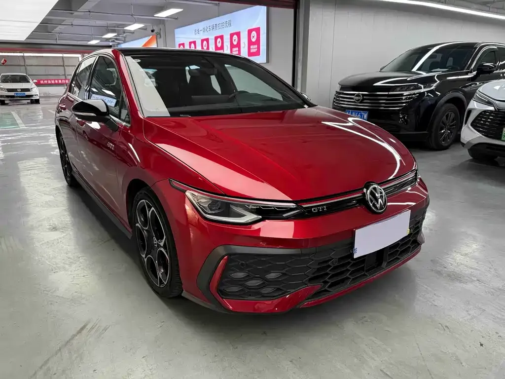 Volkswagen Golf GTI — фото 5