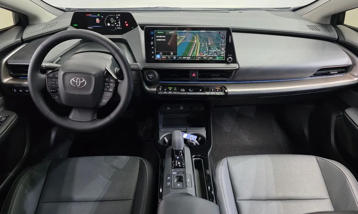 Toyota Prius — фото 5