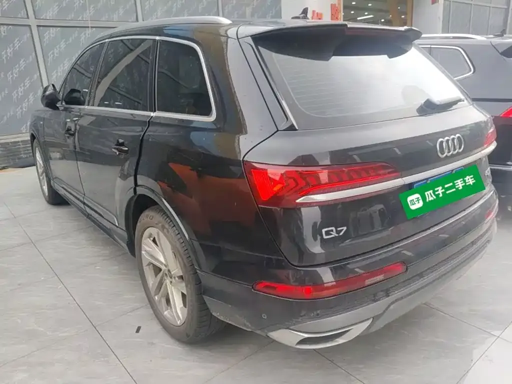 Audi Q7 — фото 6