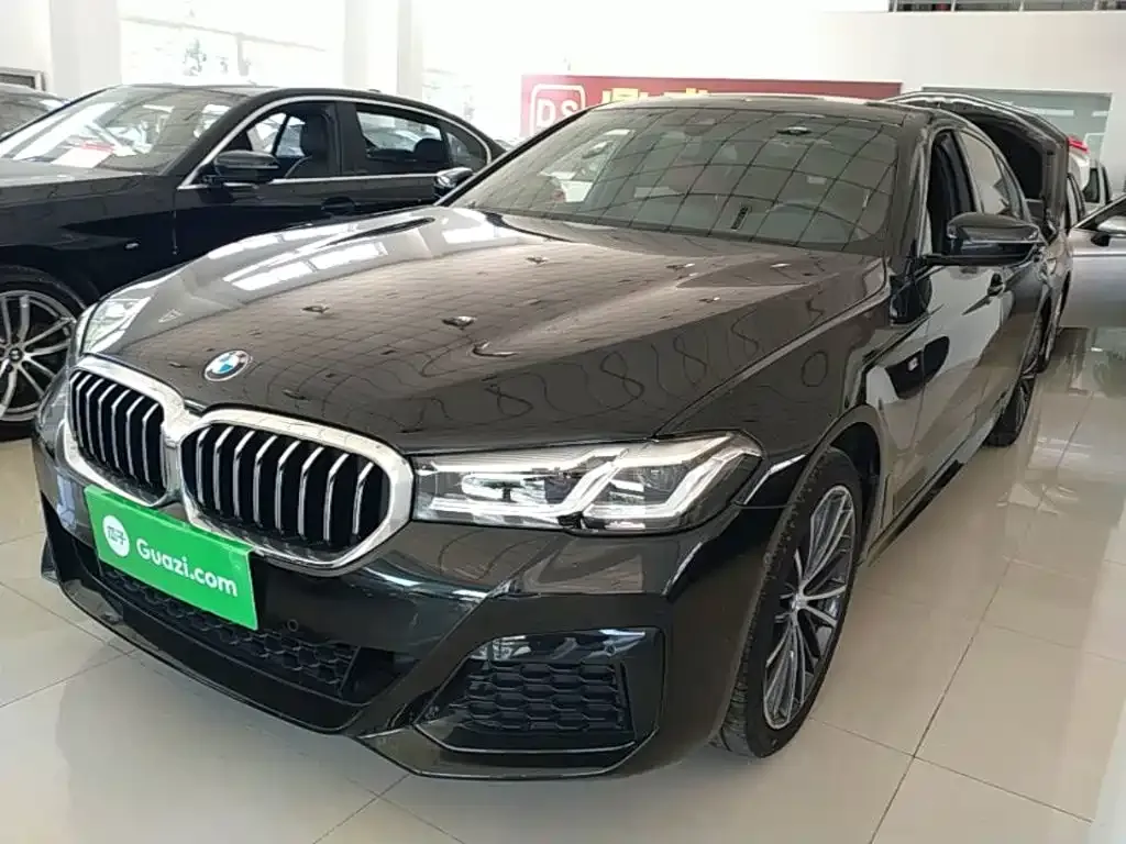 BMW 5 Series — фото 1