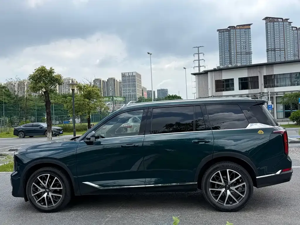 GAC Motor Trumpchi GS8 — фото 2