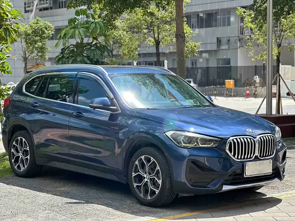 BMW X1 — фото 7