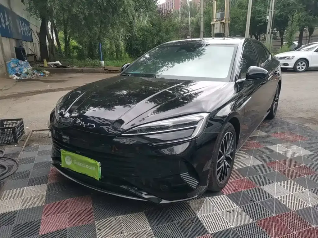 BYD Seal — фото 1