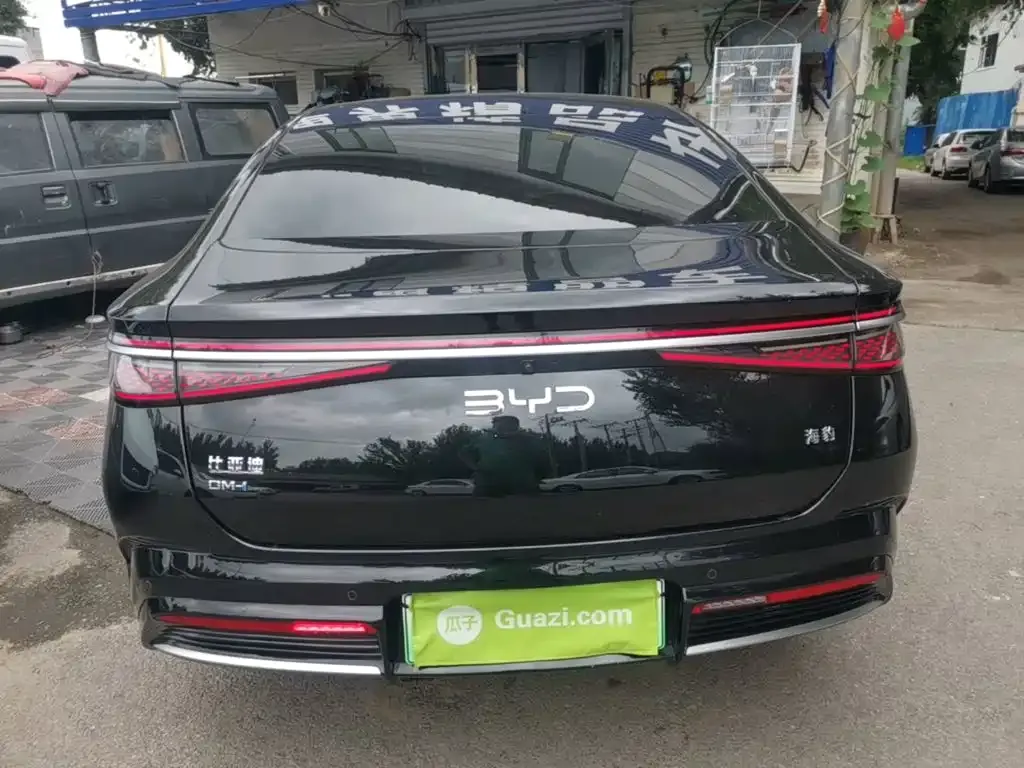 BYD Seal — фото 10