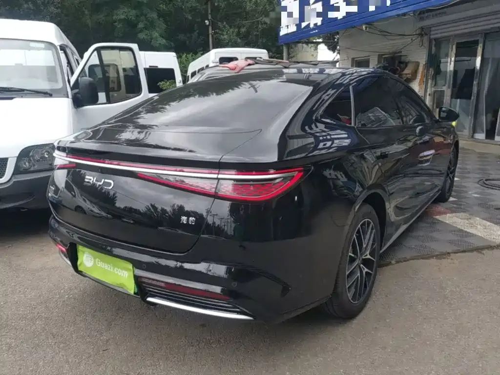 BYD Seal — фото 8