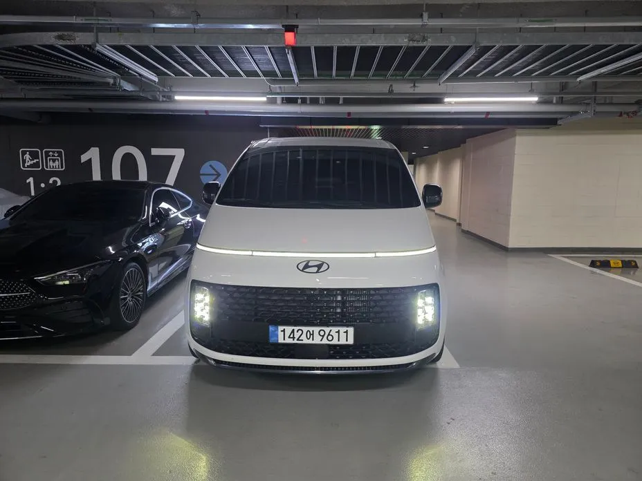 Hyundai Staria — фото 2