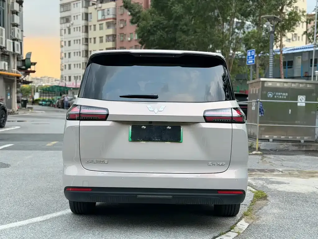 Wuling Starlight 730 New Energy — фото 4