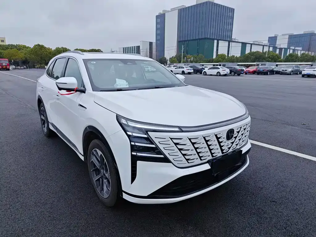 Changan CS75PLUS — фото 9