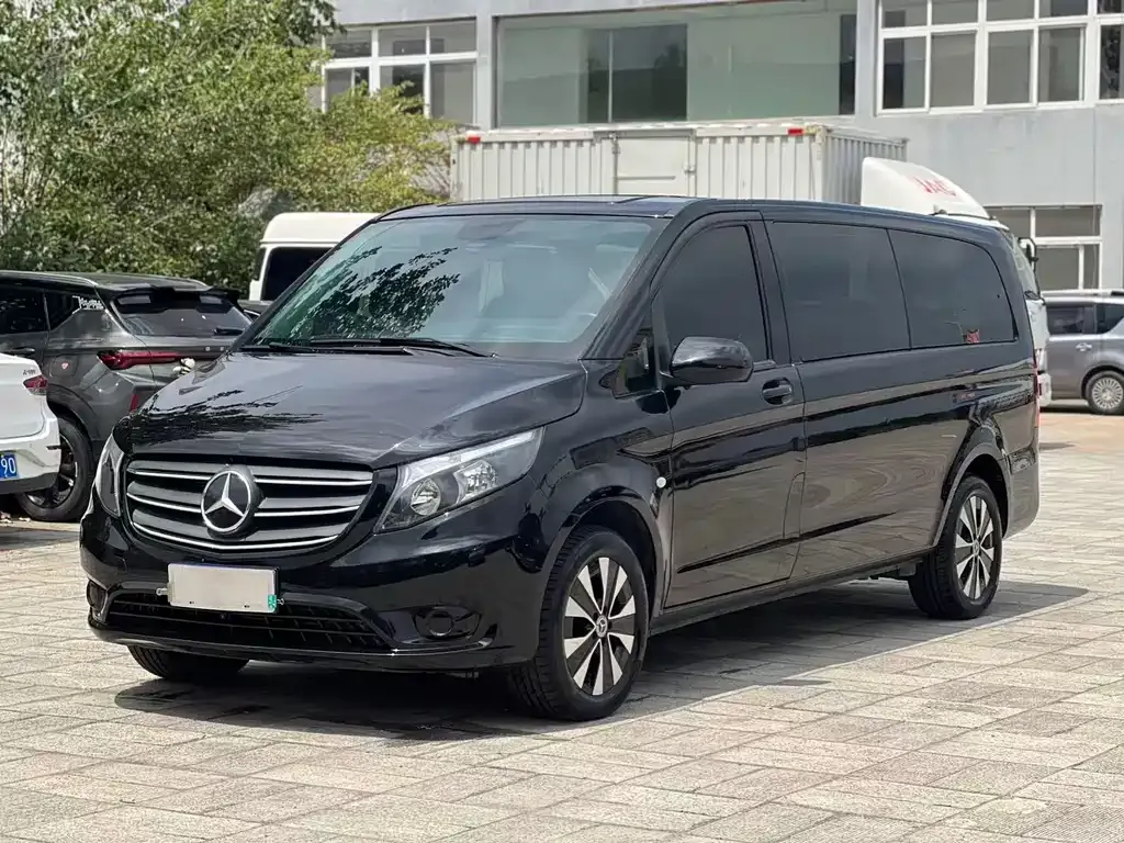 Mercedes-Benz Vito — фото 1