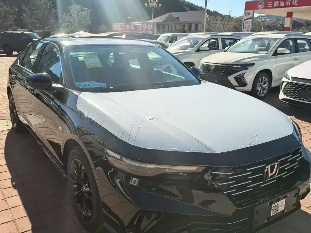 Honda Accord — фото 9
