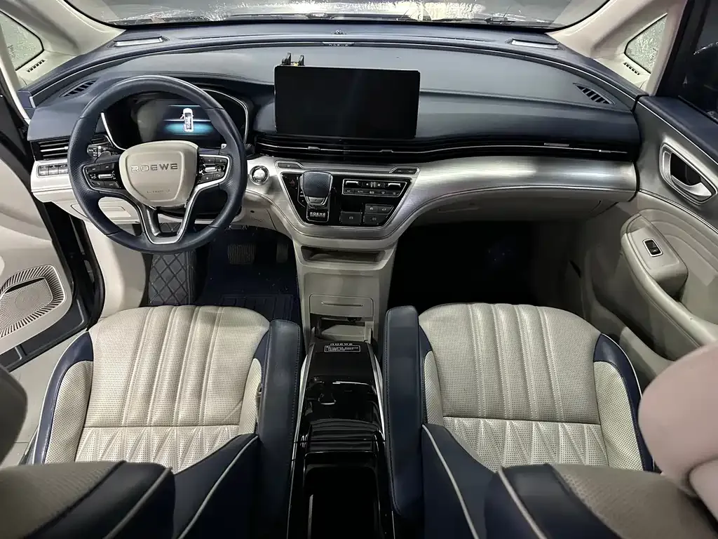 Roewe iMAX8 — фото 9