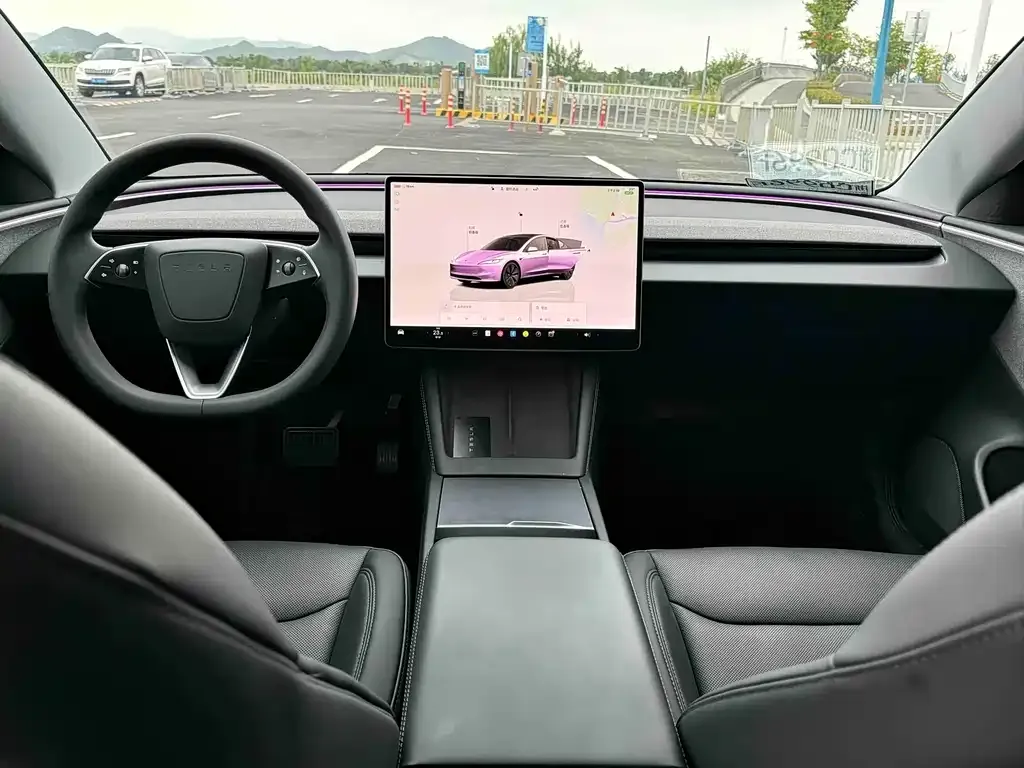 Tesla Model 3 — фото 4