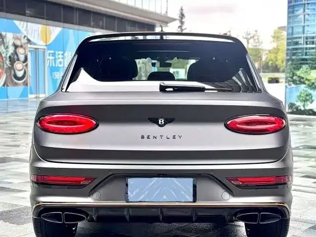 Bentley Bentayga — фото 8
