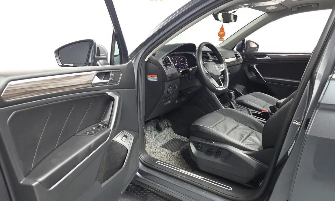 Volkswagen Tiguan — фото 6