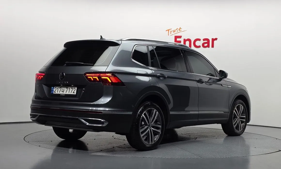 Volkswagen Tiguan — фото 2