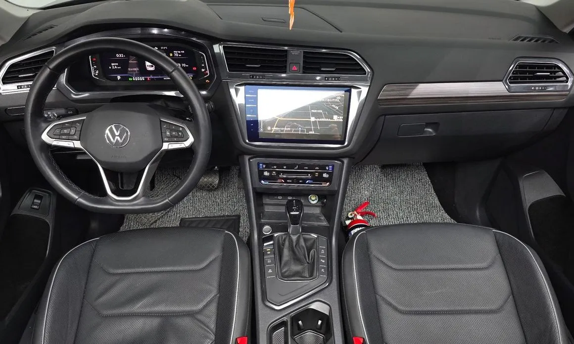 Volkswagen Tiguan — фото 8