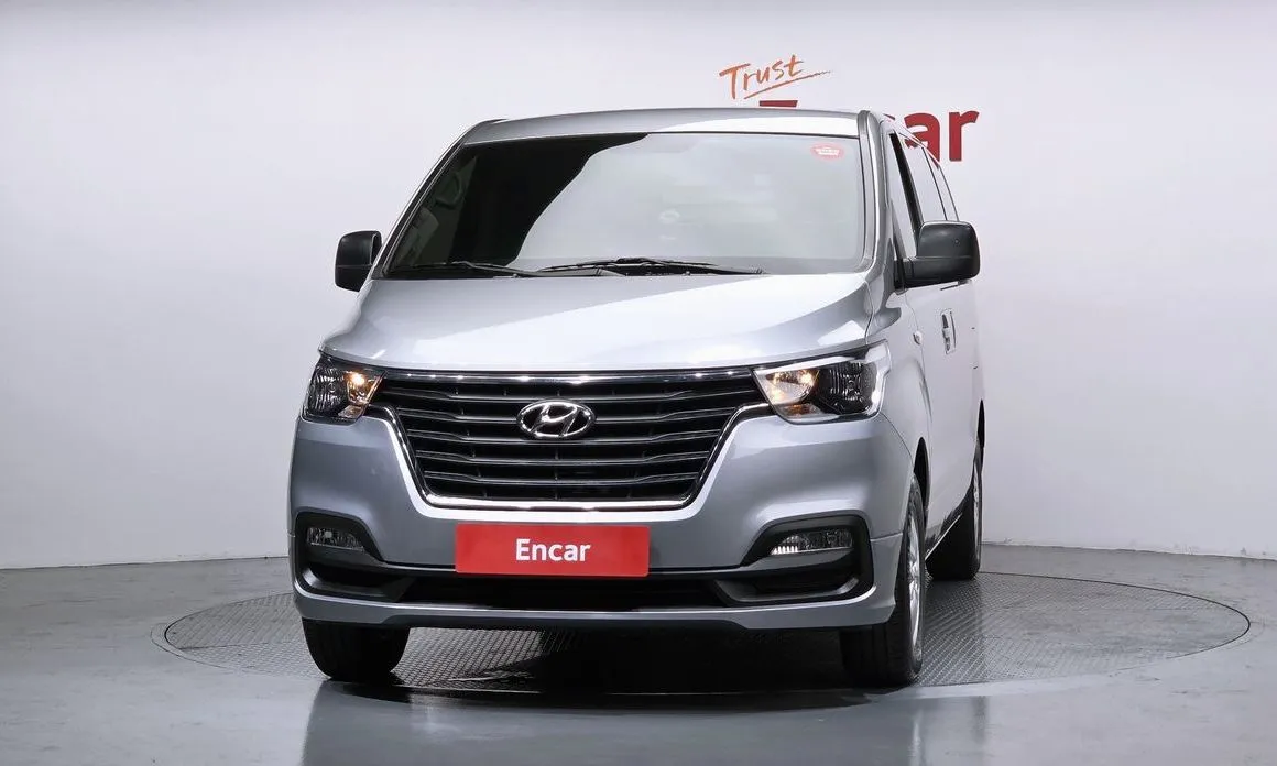 Hyundai Starex — фото 3