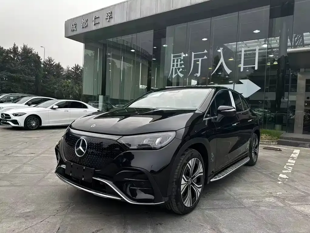 Mercedes-Benz EQE SUV — фото 4